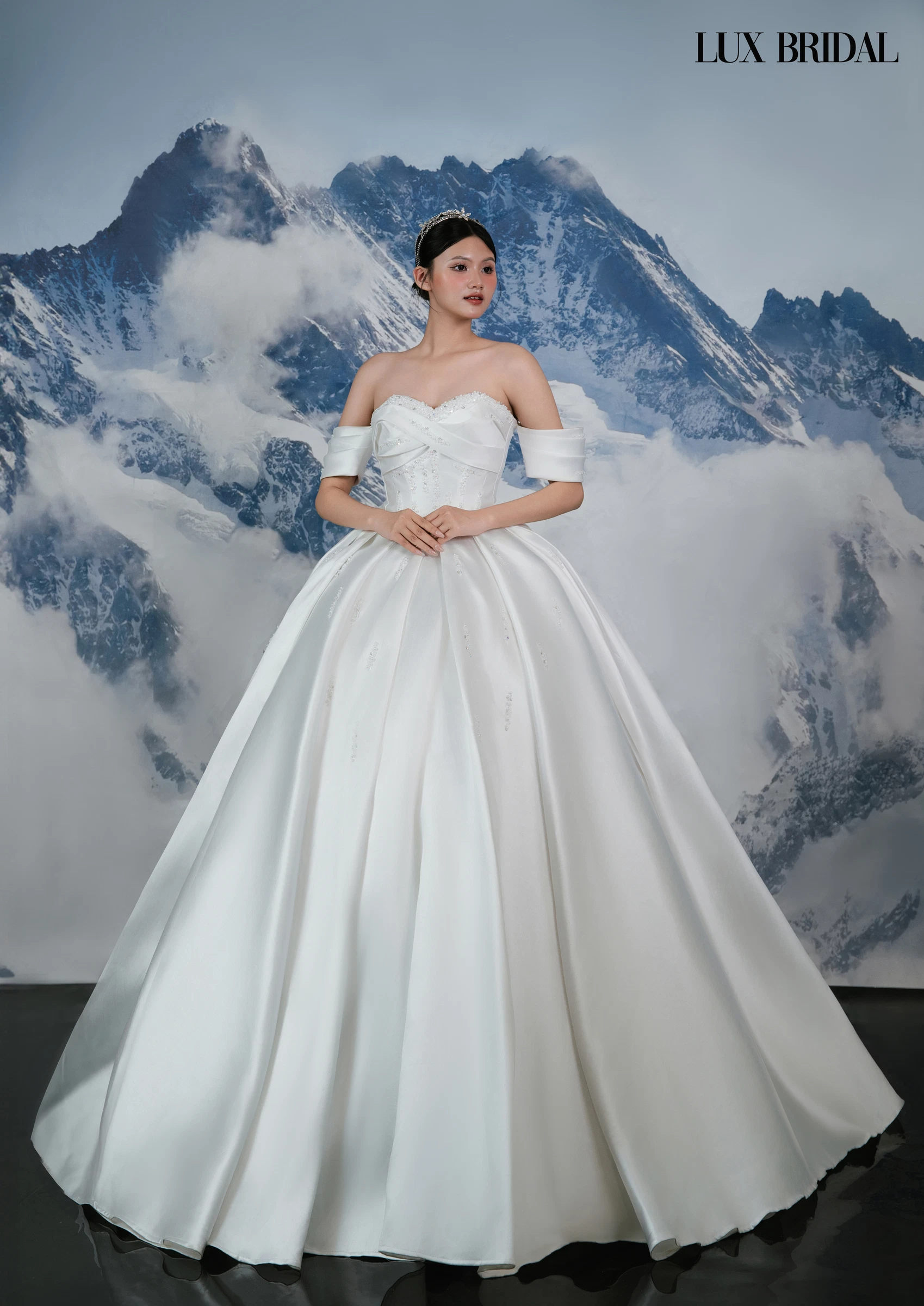 Chou Dress — Trang phục