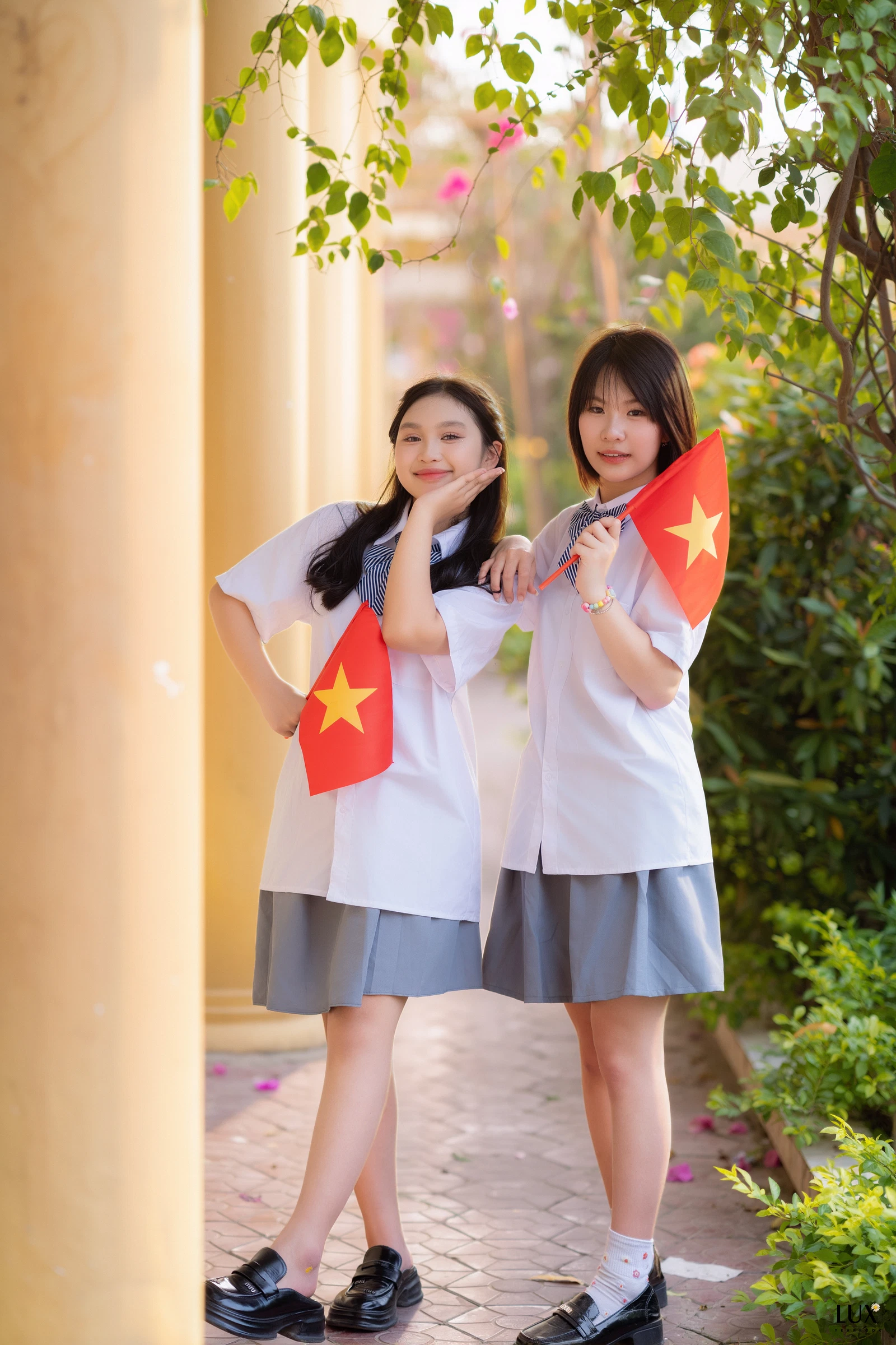 2 — Kỷ yếu
