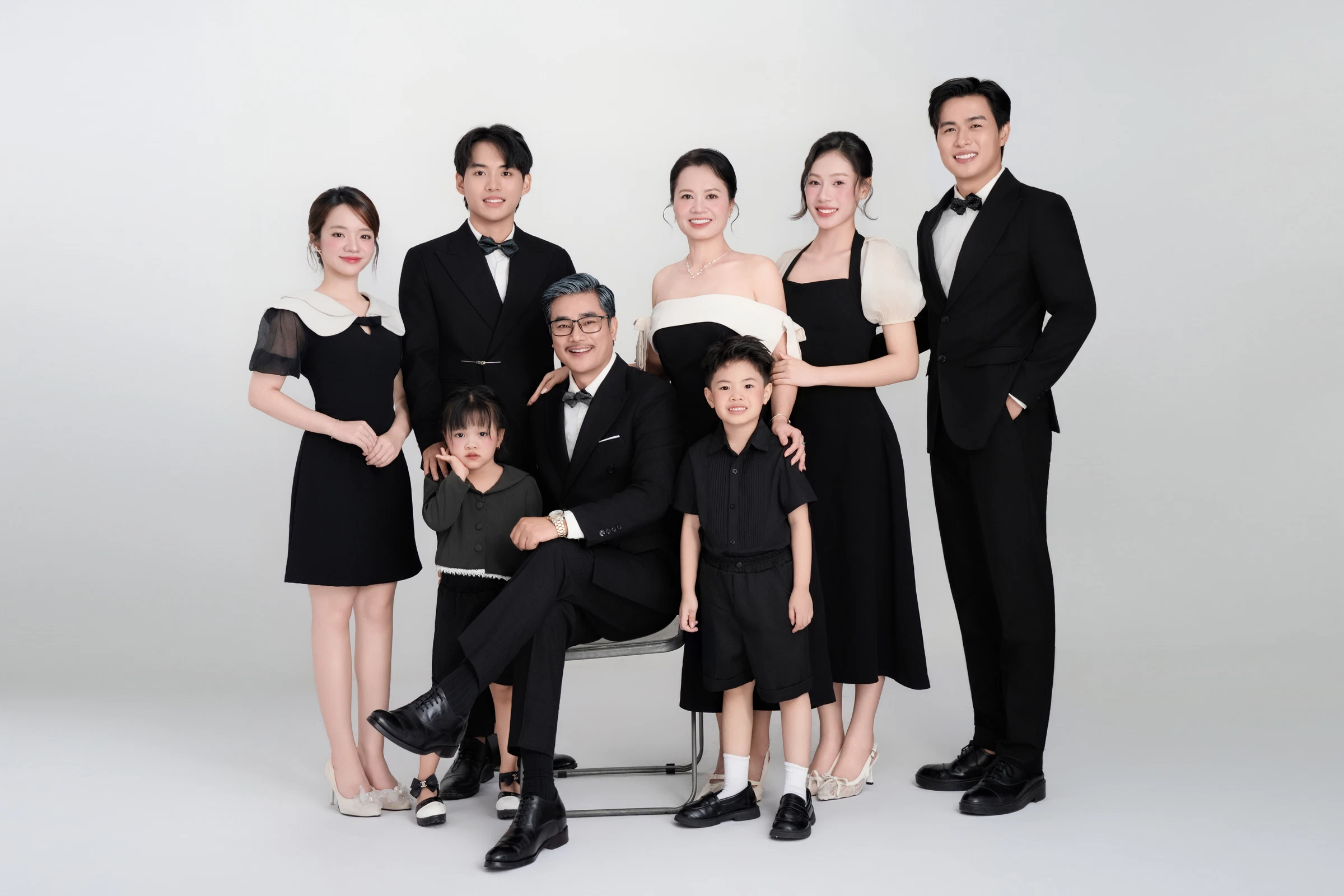 Gia đình 2026 — Family