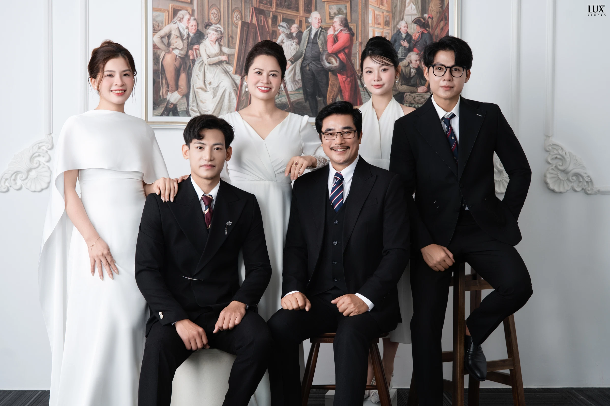 CONCEPT PHÔNG TRANH — Family