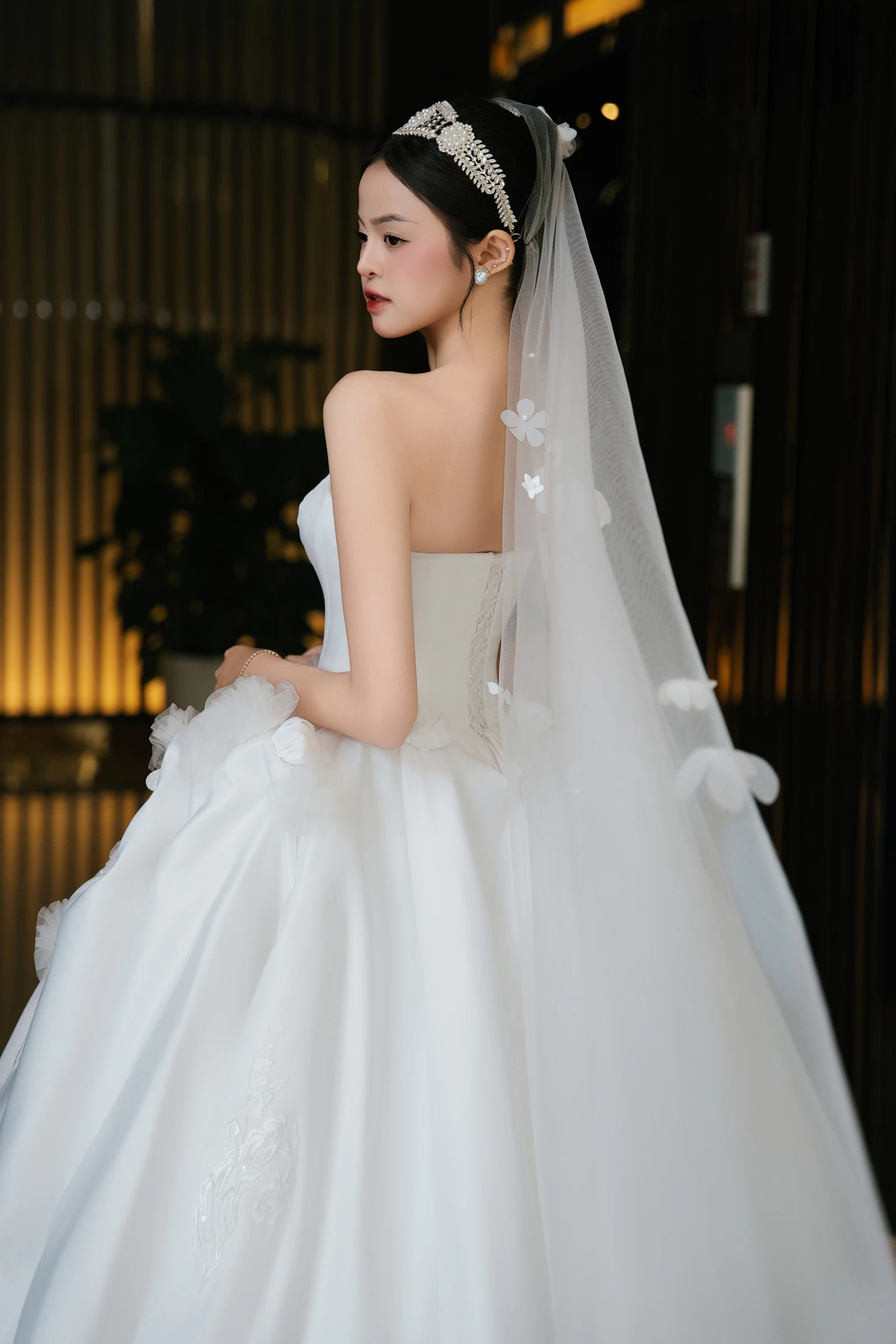 copy_L413869.jpg