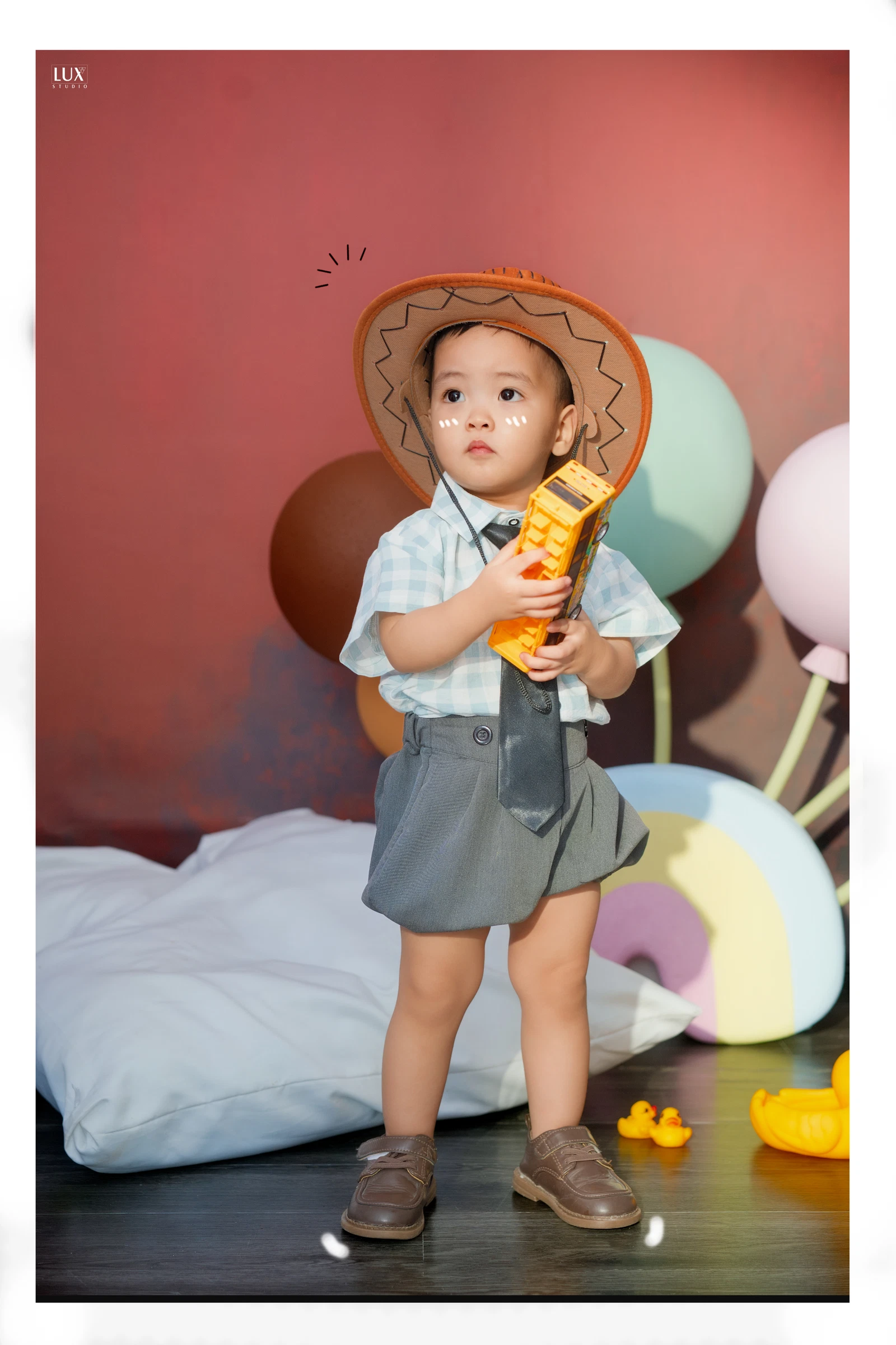 LUX04180.jpg