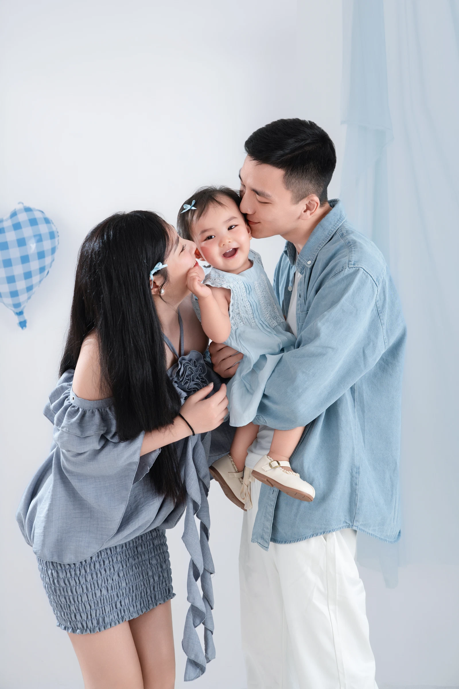 CONCEPT GIA ĐÌNH NOVI PHẠM 2 — Family