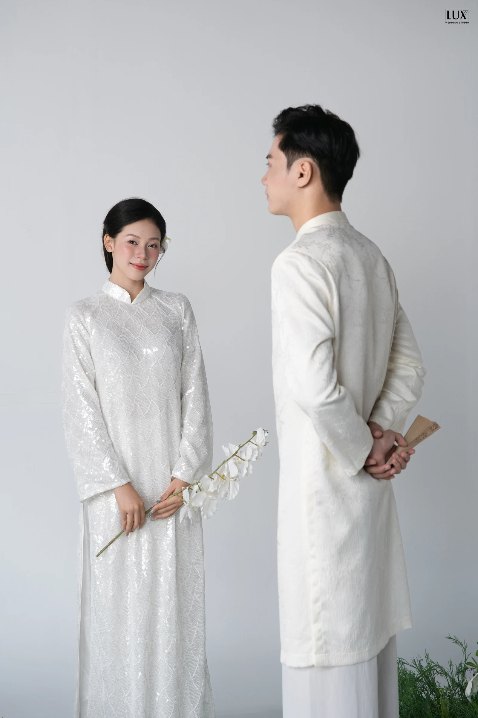 CONCEPT PHÔNG TRẮNG CỤM XANH LÁ — Ảnh cưới