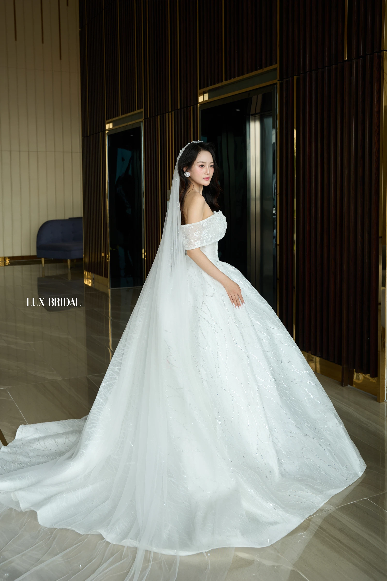 LUX06698.jpg