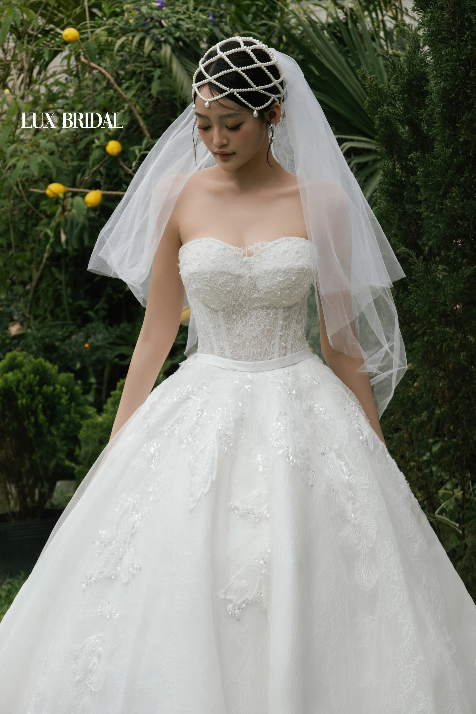 Andra Dress — Trang phục