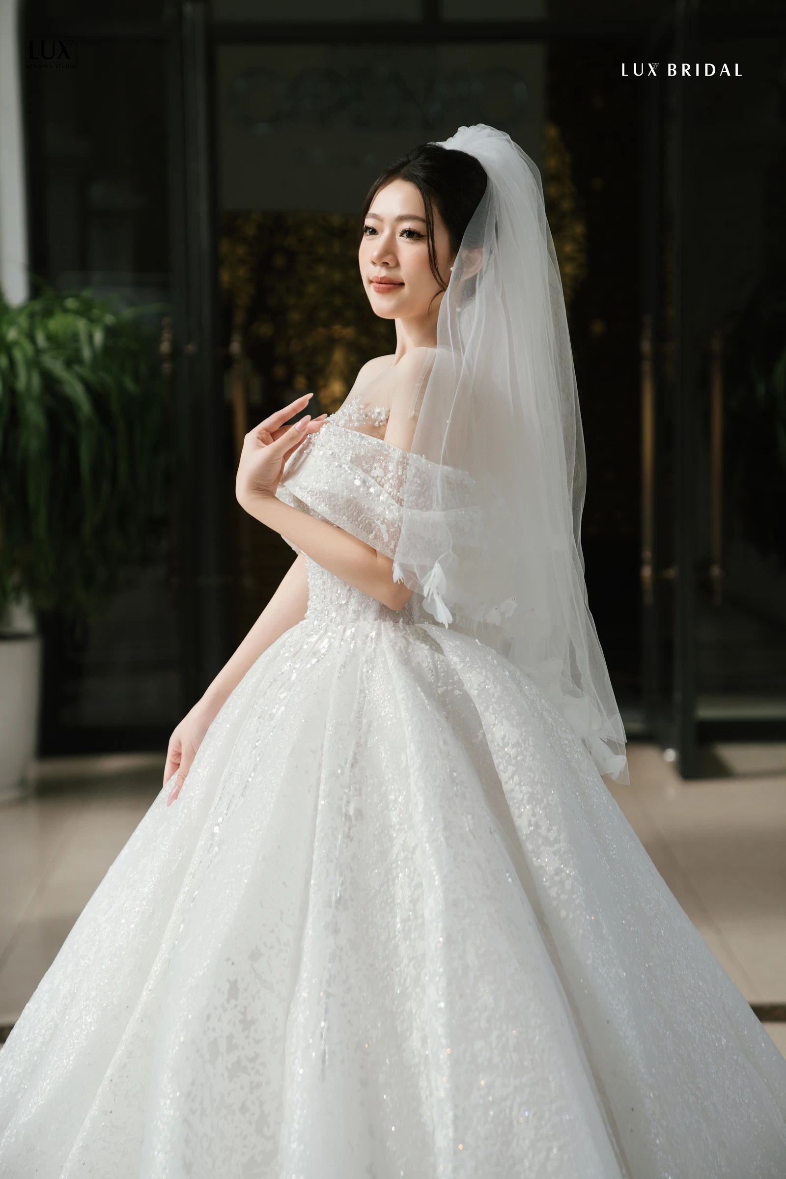 LUX07175.jpg