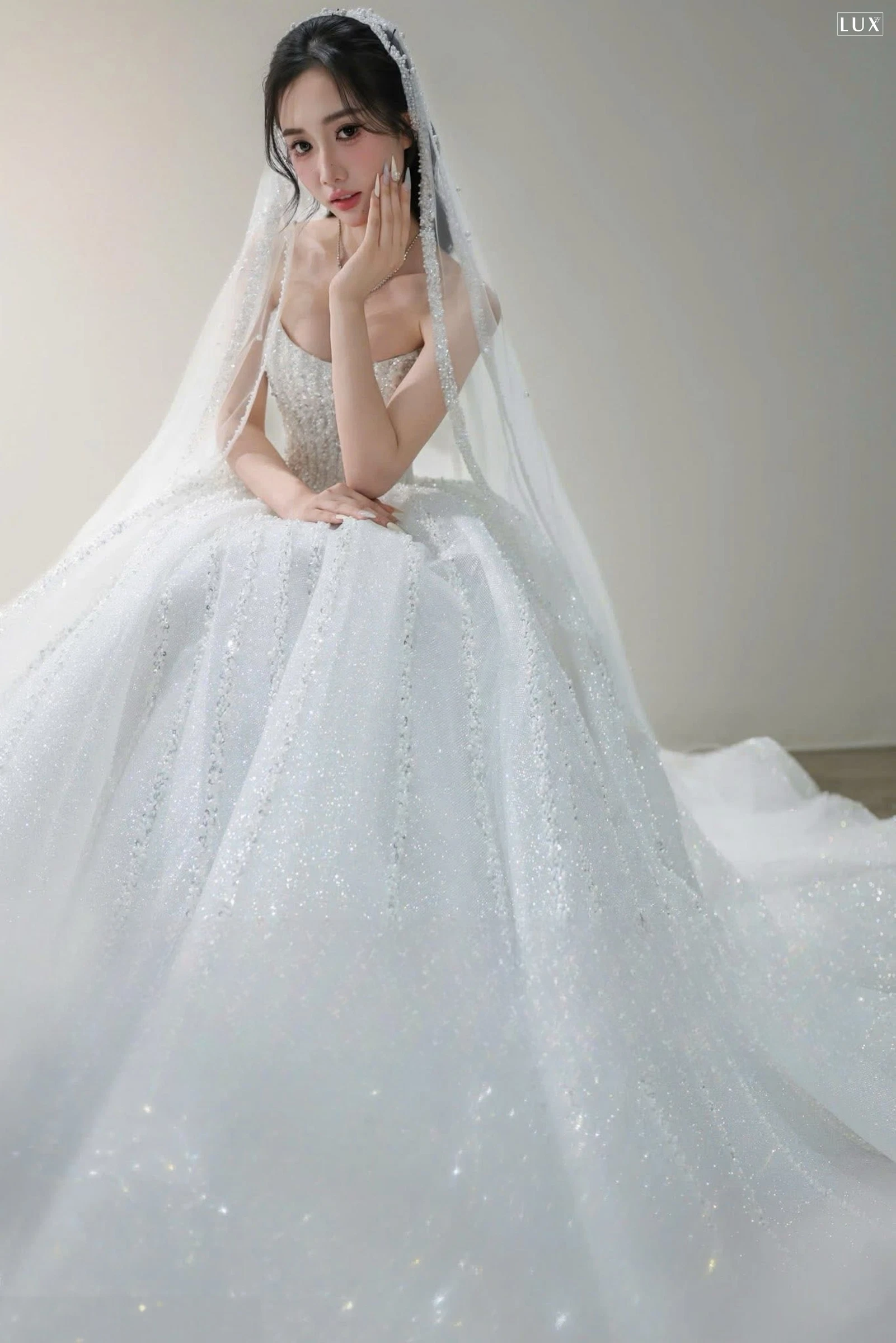 Cosmo Dress — Trang phục