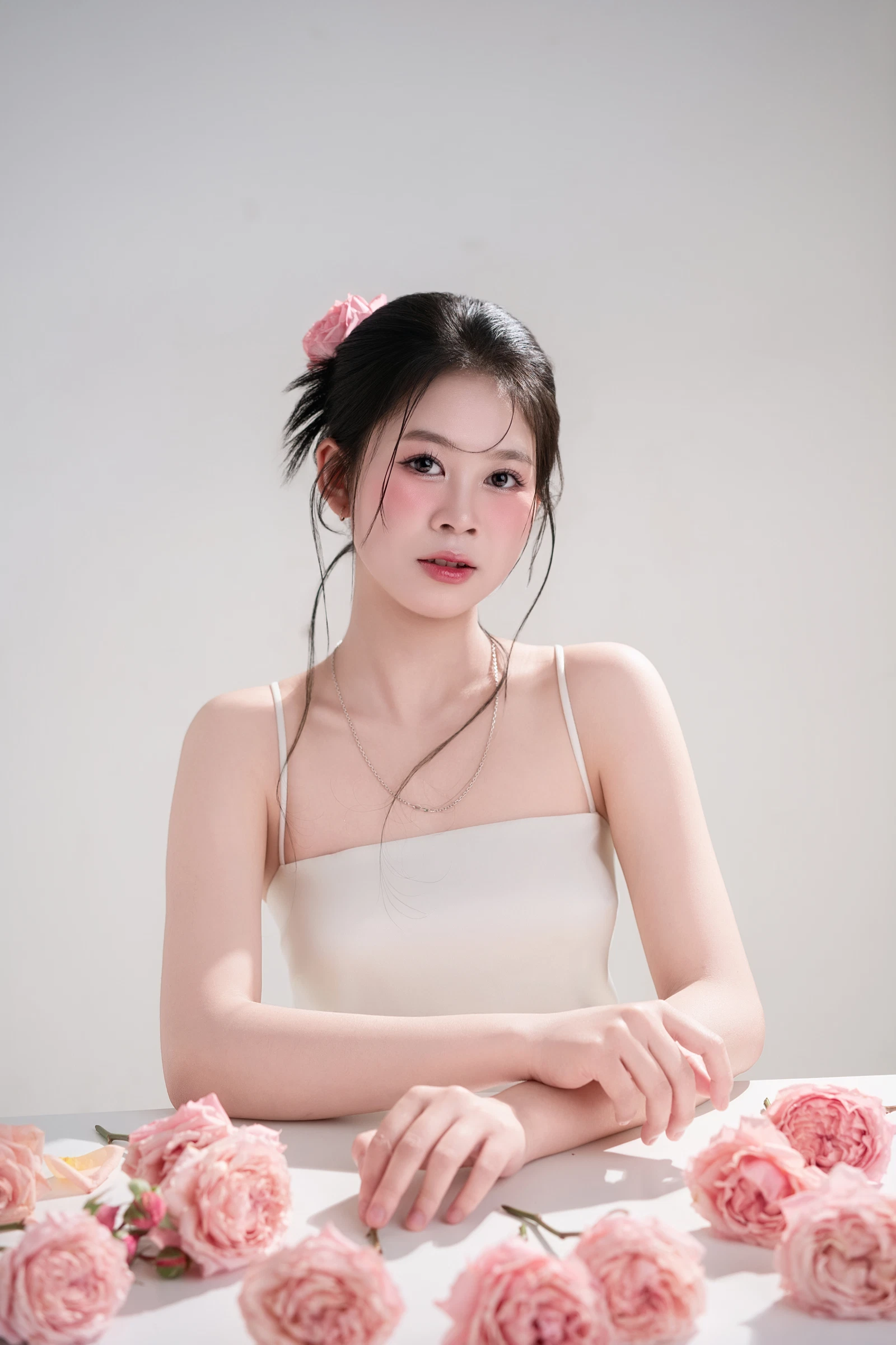 CONCEPT BEAUTY HOA MẪU ĐƠN — Beauty